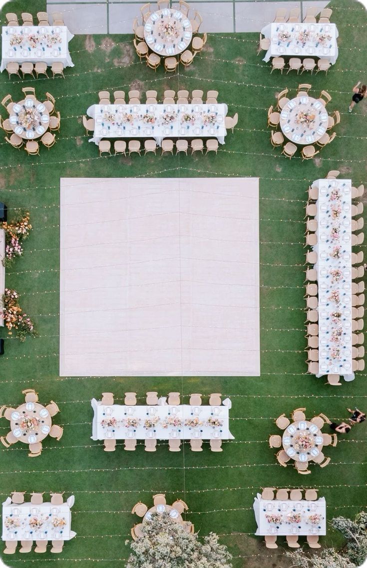 Mixed geometry table layout